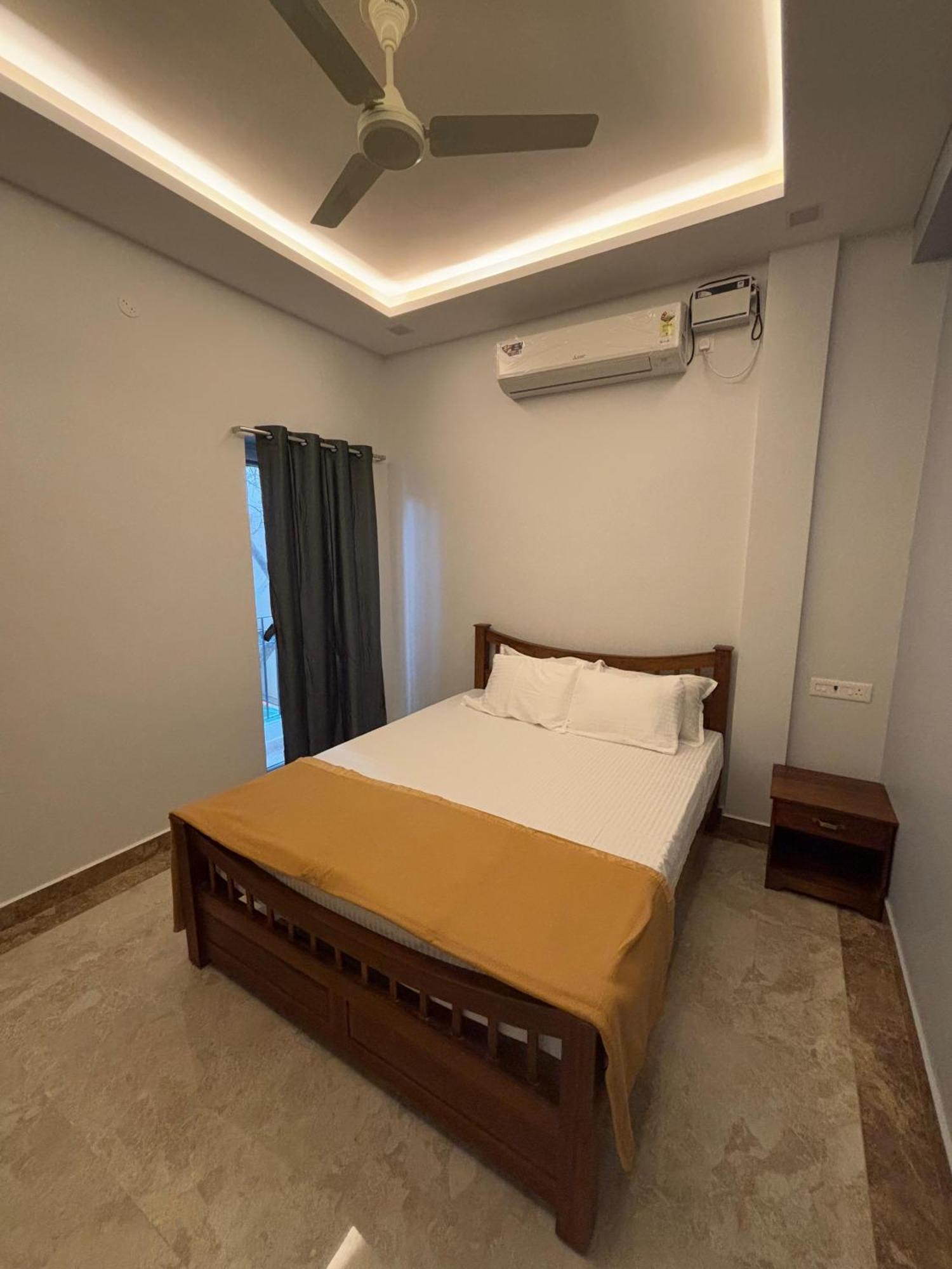 Srirangam Nandavanam Service Apartments Tiruchirappalli Eksteriør billede