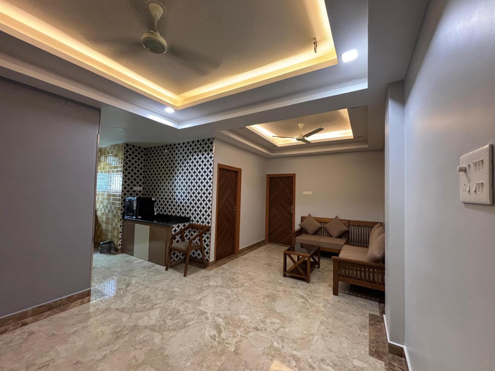 Srirangam Nandavanam Service Apartments Tiruchirappalli Eksteriør billede