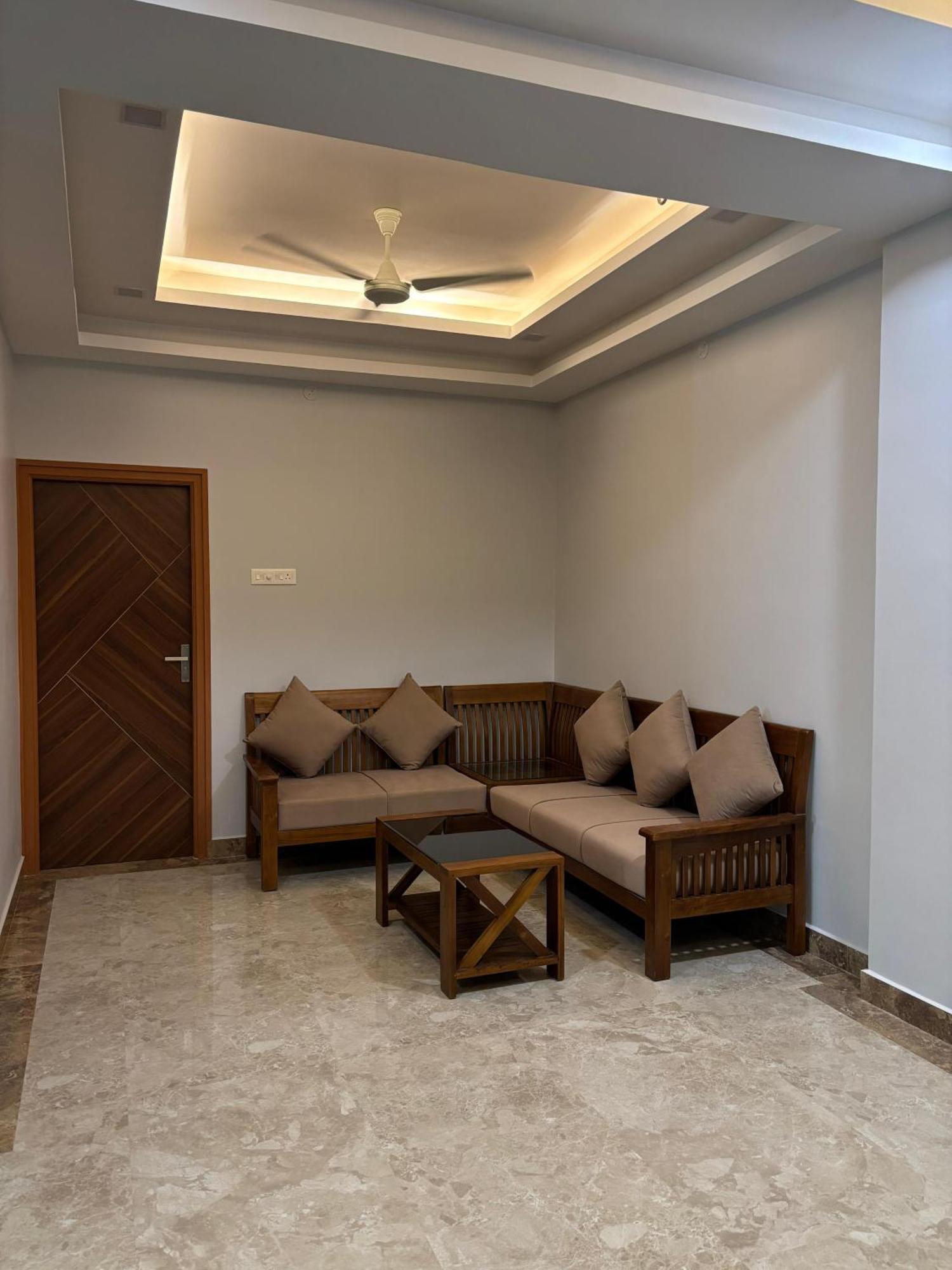 Srirangam Nandavanam Service Apartments Tiruchirappalli Eksteriør billede