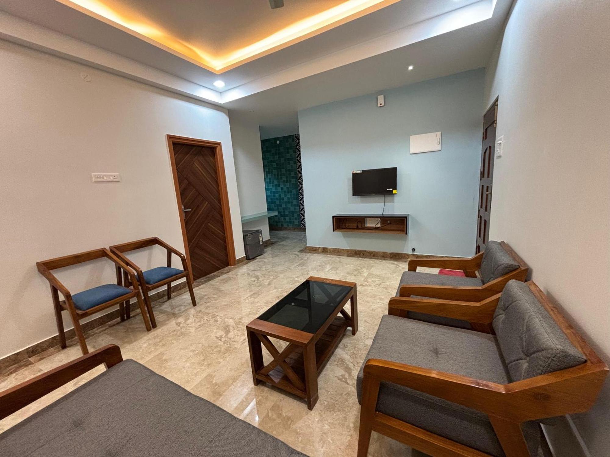 Srirangam Nandavanam Service Apartments Tiruchirappalli Eksteriør billede