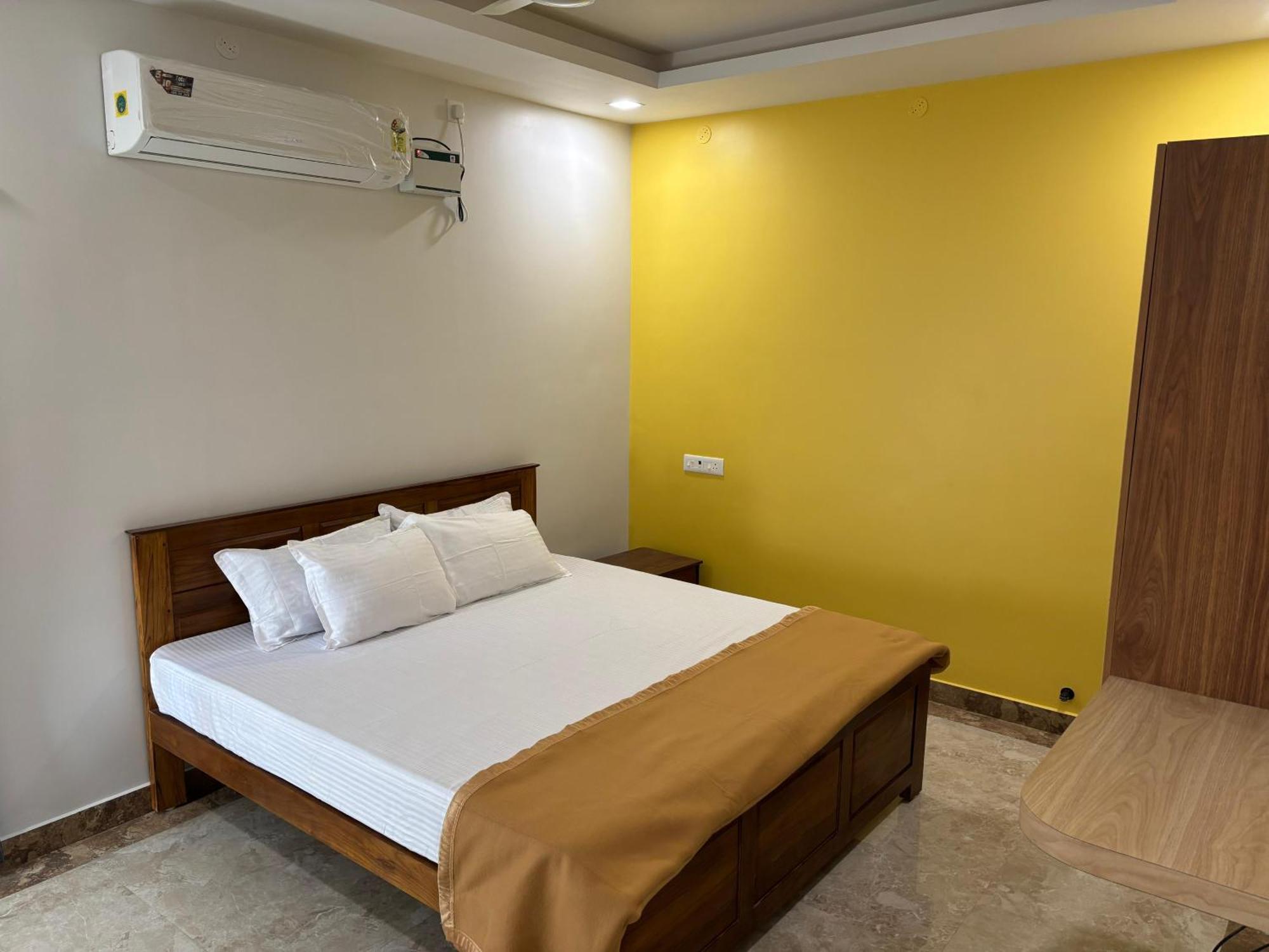 Srirangam Nandavanam Service Apartments Tiruchirappalli Eksteriør billede