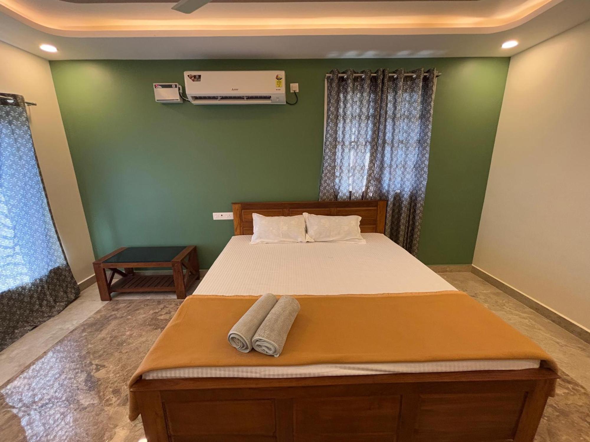 Srirangam Nandavanam Service Apartments Tiruchirappalli Eksteriør billede