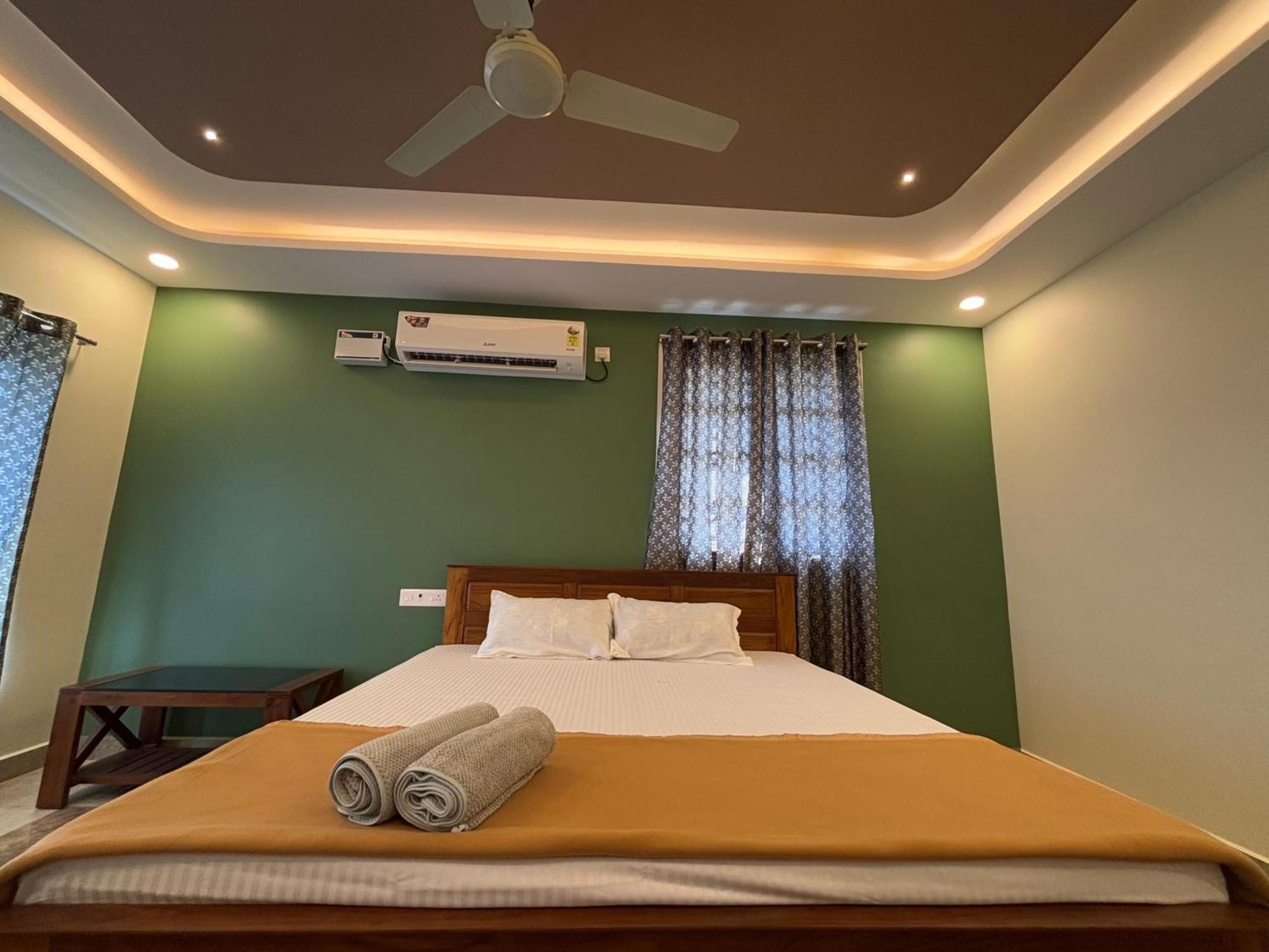 Srirangam Nandavanam Service Apartments Tiruchirappalli Eksteriør billede